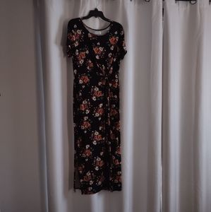 Maurice's maxi dress size Medium. NWOT